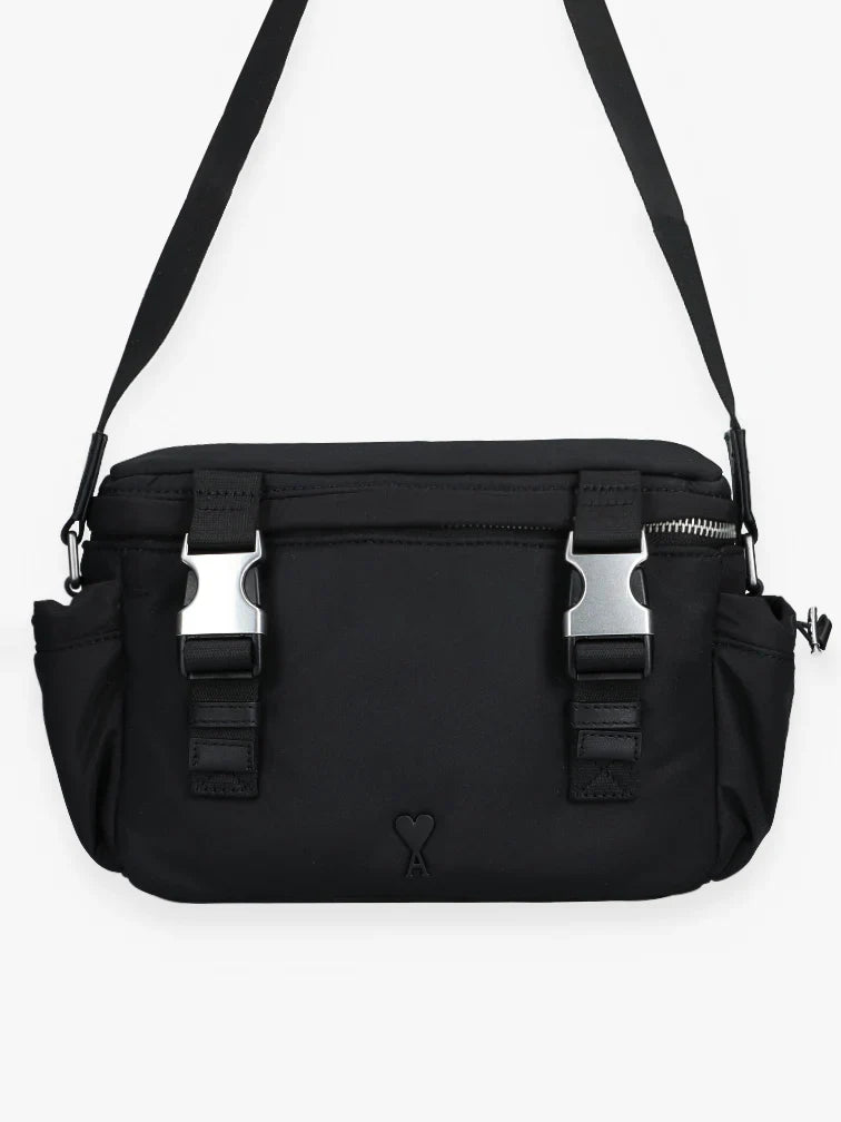 AMI HEART MESSENGER BAG